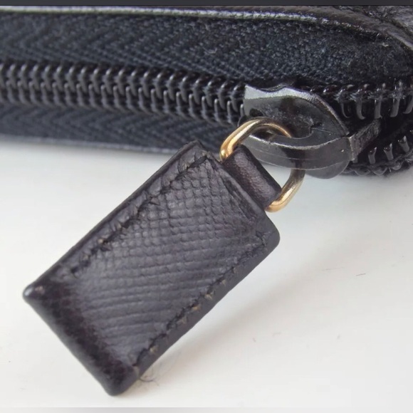 PRADA Saffiano Leather Long Zip Around Wallet 😍🖤 - Picture 10 of 16